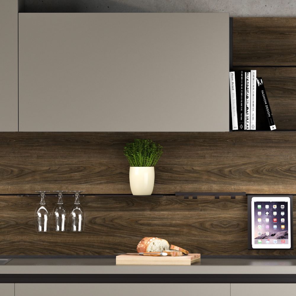 Тримач LINE3 для келихів, 715 мм, чорний браш (алюміній анодований)