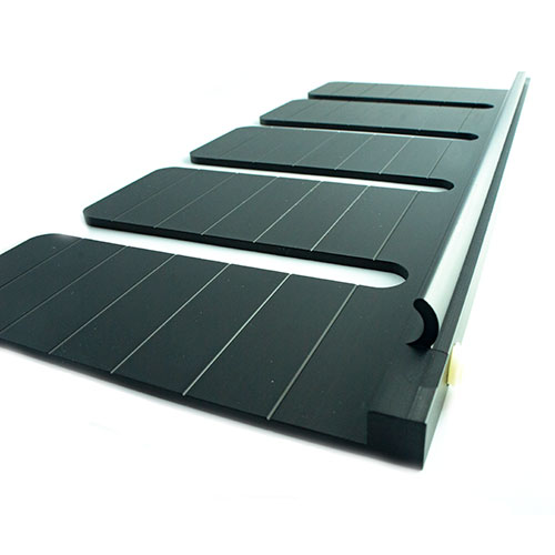 Тримач Freedom для винних келихів 350мм, чорний (алюміній) Тримач Freedom для винних келихів 350мм, чорний (алюміній)