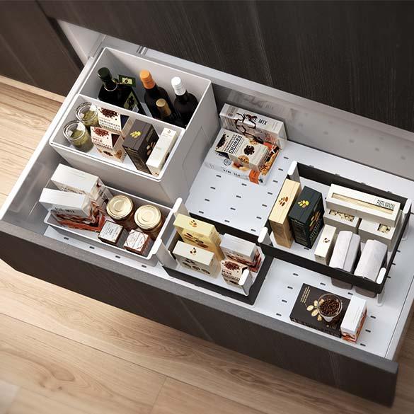 Лоток-основа з тримачами для припасів (1320) 600мм (504х480х172мм), Tandembox, ясен/Оріон Лоток-основа з тримачами для припасів (1320) 600мм (504х480х172мм), Tandembox, ясен/Оріон