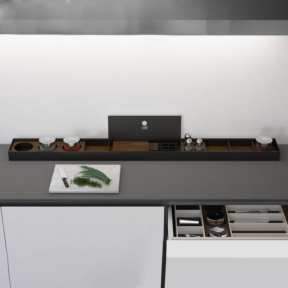 Лоток 1500, одинарний, накладний, чорний (алюміній) Лоток 1500, одинарний, накладний, чорний (алюміній)