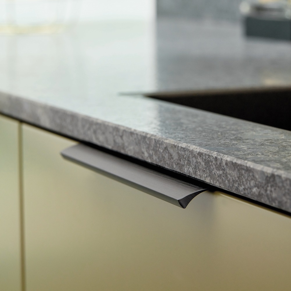 Ручка EDGE Straight, L=200мм, м/о 2x80мм, чорний браш