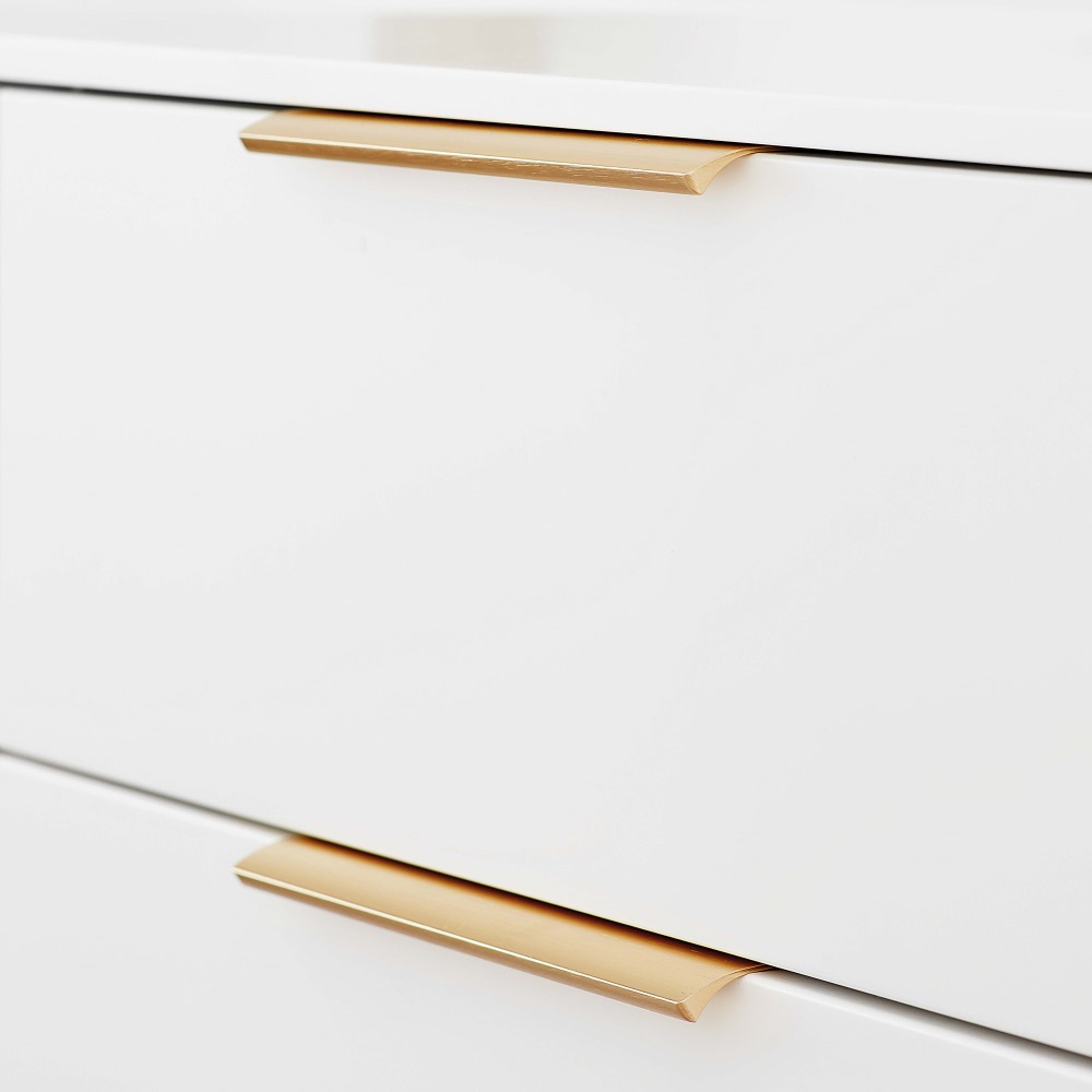 Ручка EDGE Straight, L=200мм, м/о 2x80мм, латунь браш Ручка EDGE Straight, L=200мм, м/о 2x80мм, латунь браш