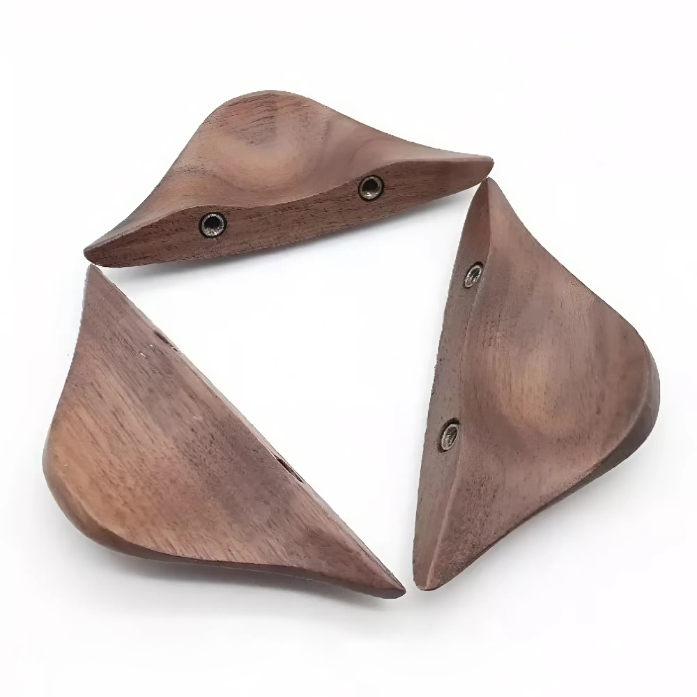 Ручка MANTA 80х26х26мм, м/о 32мм, горіх лакований Ручка MANTA 80х26х26мм, м/о 32мм, горіх лакований