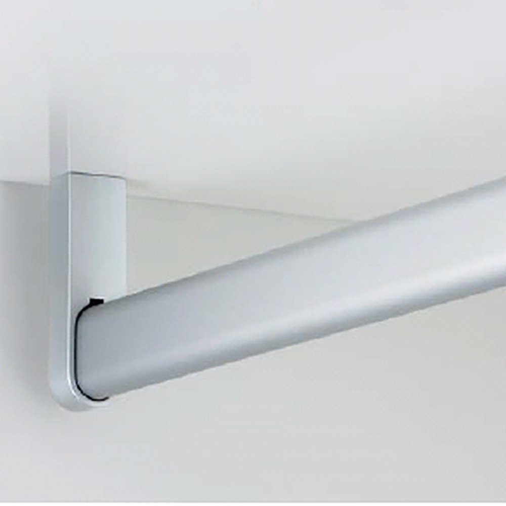 Труба гардеробна 32х15х3000мм, овальна, хром пол. Труба гардеробна 32х15х3000мм, овальна, хром пол.