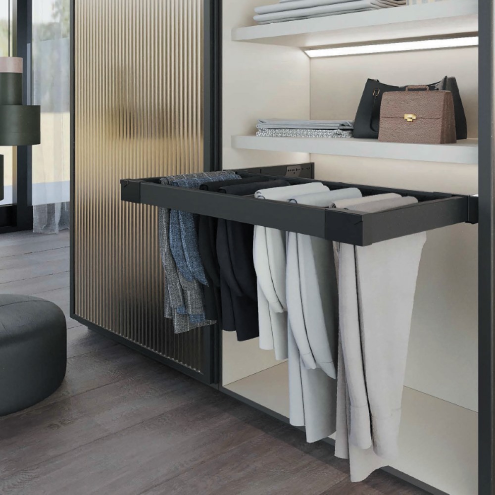 Вішак Ipnos на 8 брюк, на глибину 450мм, чорний Вішак Ipnos на 8 брюк, на глибину 450мм, чорний