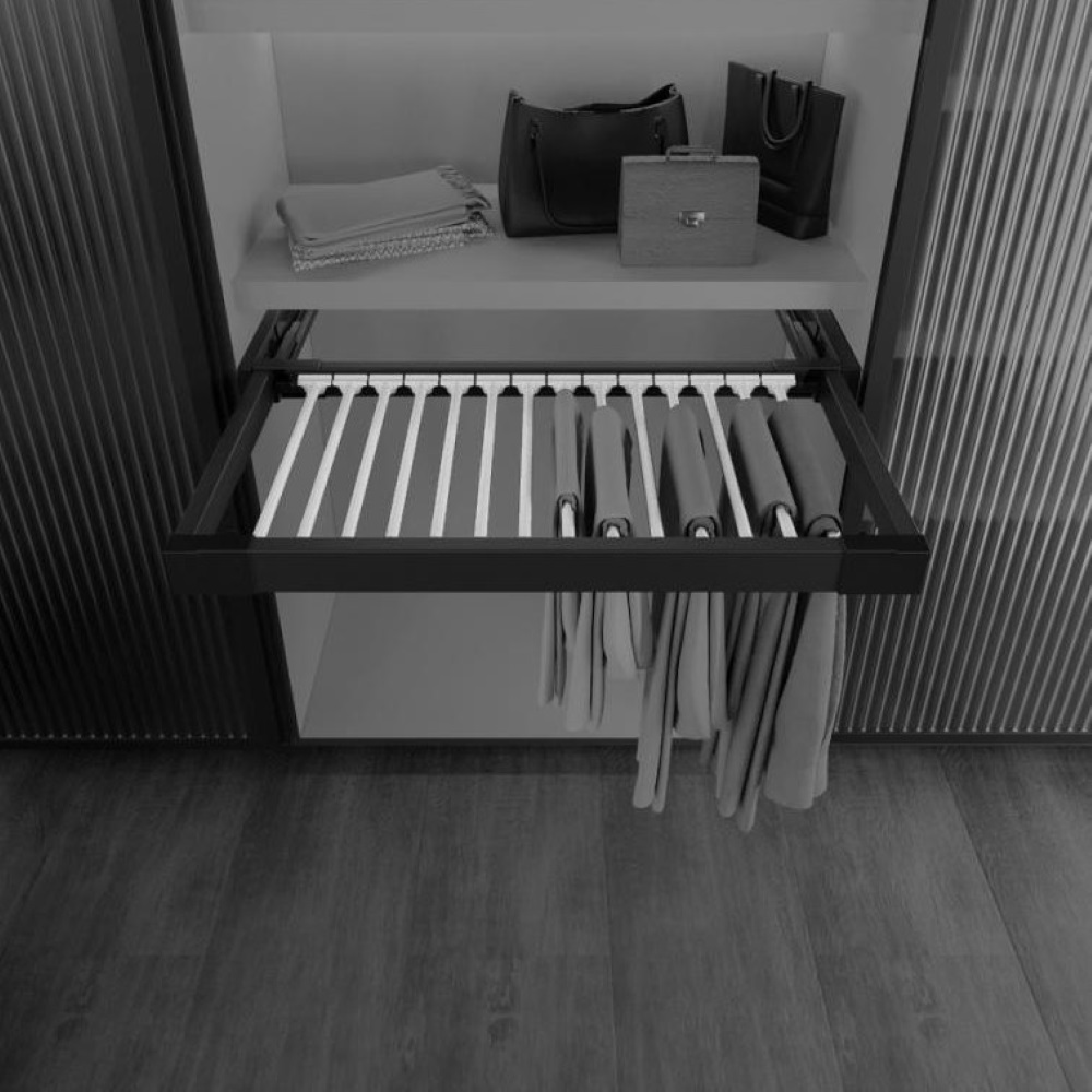 Вішак Ipnos на 6 брюк, на глибину 450мм, чорний Вішак Ipnos на 6 брюк, на глибину 450мм, чорний