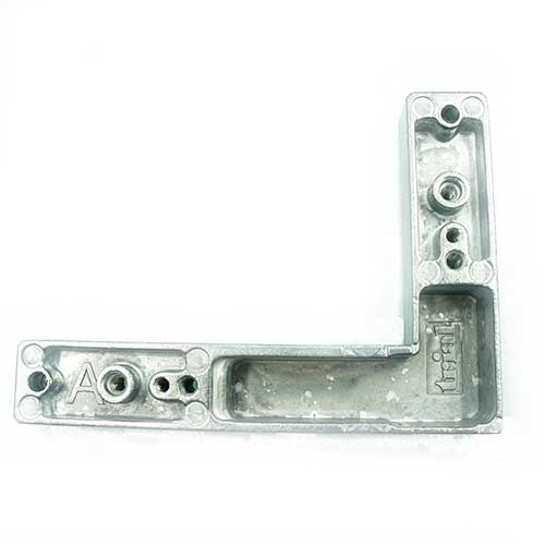 З'єднувальний елемент для дверей IS 954, правий (А) (цамак) З'єднувальний елемент для дверей IS 954, правий (А) (цамак)