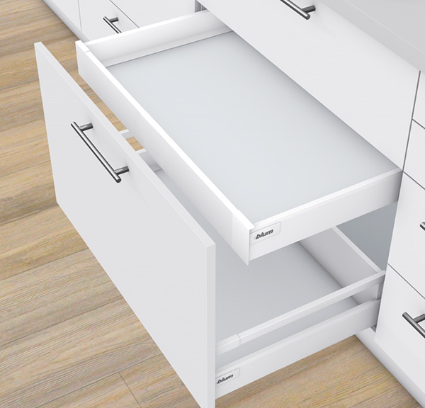 TANDEMBOX antaro, 300 мм, 30 кг, M, BLUMOTION, SW-M (білий шовк) TANDEMBOX antaro, 300 мм, 30 кг, M, BLUMOTION, SW-M (білий шовк)