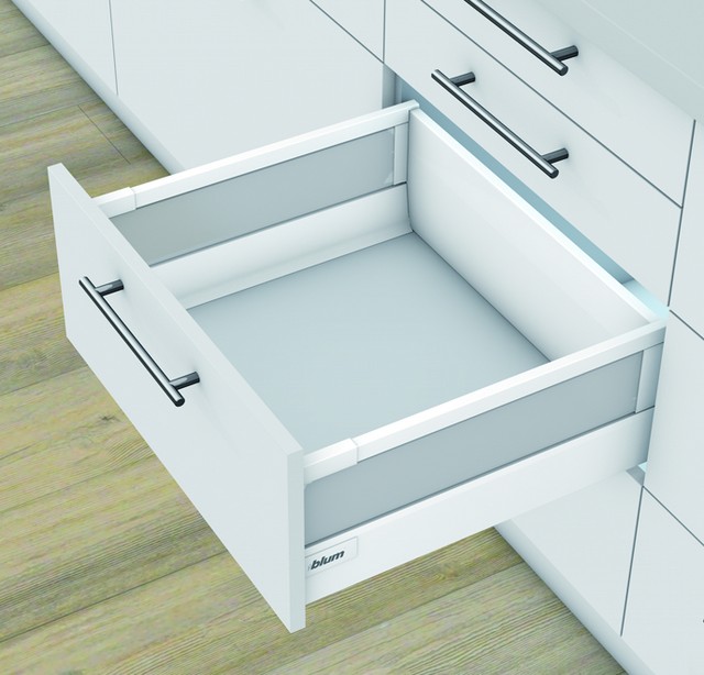 TANDEMBOX antaro, 600 мм, 30 кг, D, з релінгом та під вставку, TIP-ON BLUMOTION, SW-M (білий шовк) TANDEMBOX antaro, 600 мм, 30 кг, D, з релінгом та під вставку, TIP-ON BLUMOTION, SW-M (білий шовк)