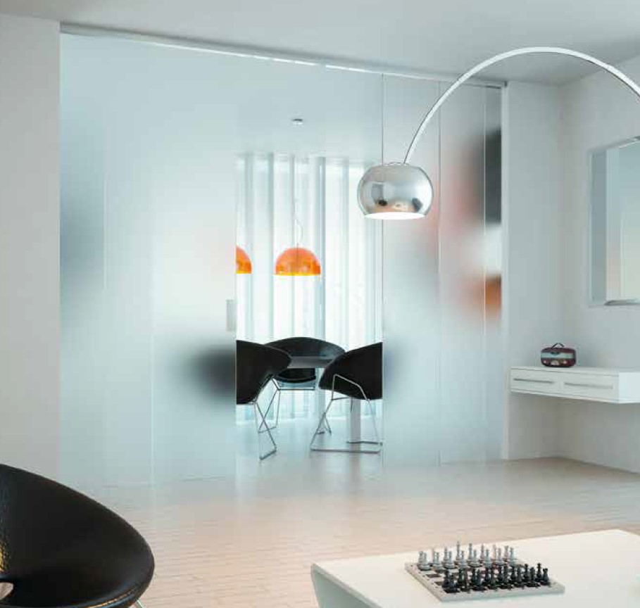 К-кт Micro50 до 80кг., двері скло 8-12.7мм, з дотяг. Fluid від 600-1600мм,+фікс. скло, алюм. К-кт Micro50 до 80кг., двері скло 8-12.7мм, з дотяг. Fluid від 600-1600мм,+фікс. скло, алюм.