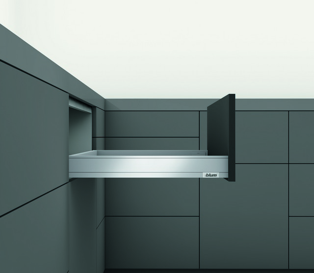 LEGRABOX pure, 500мм, 40кг, N, TIP-ON Blumotion, SW-M (білий шовк) LEGRABOX pure, 500мм, 40кг, N, TIP-ON Blumotion, SW-M (білий шовк)