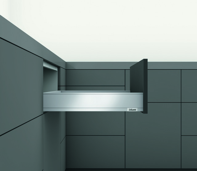 LEGRABOX pure, 500мм, 70кг, M, TIP-ON Blumotion, CS-M (карбон чорний) LEGRABOX pure, 500мм, 70кг, M, TIP-ON Blumotion, CS-M (карбон чорний)