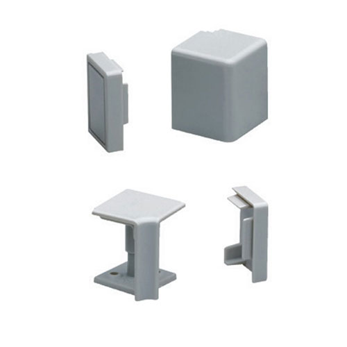 Комплект для плінтусу H=30мм, Алюм. (пластик)  Комплект для плінтусу H=30мм, Алюм. (пластик)