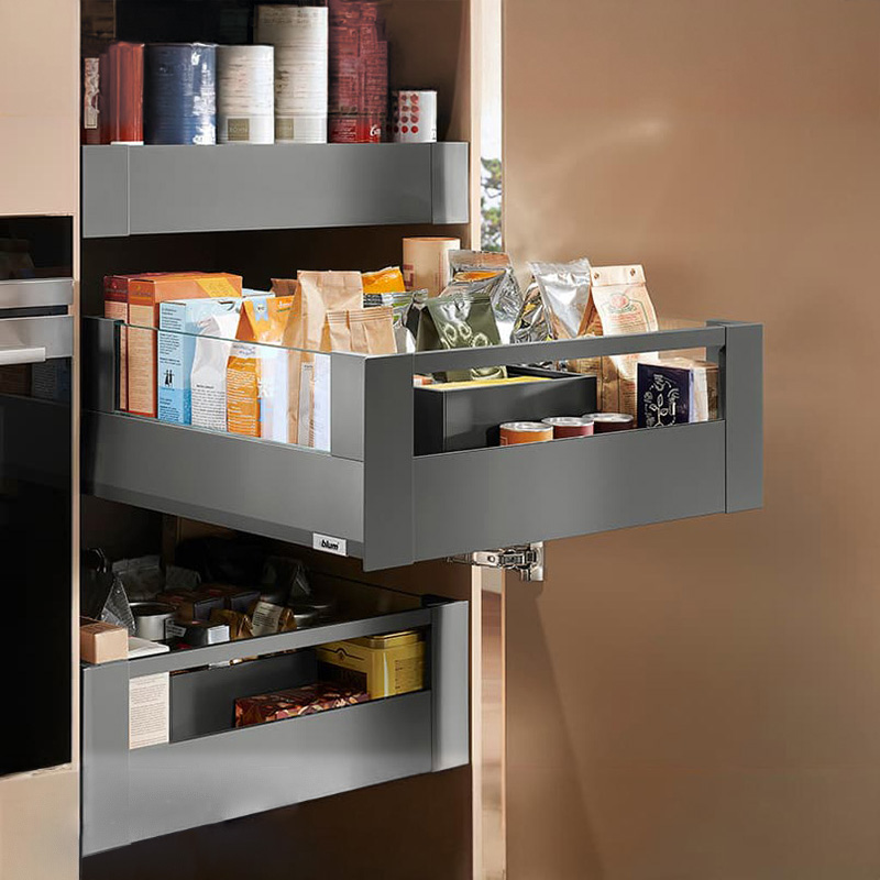 SPACE TOWER, MERIVOBOX,  NL=550мм, 40кг, E, з BOXCOVER та релінгом, OG-M (оріон сірий) SPACE TOWER, MERIVOBOX,  NL=550мм, 40кг, E, з BOXCOVER та релінгом, OG-M (оріон сірий)