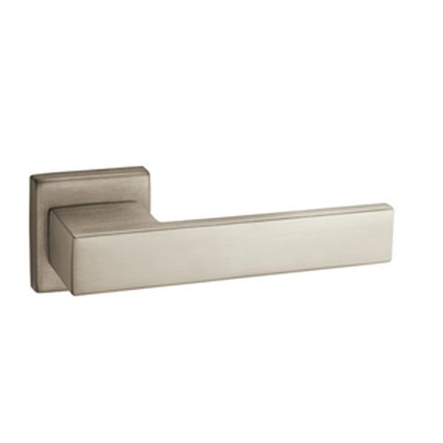 Гарнітур PZ Q-Arte на квадратн.розетці, 50х50мм, нікель матовий Гарнітур PZ Q-Arte на квадратн.розетці, 50х50мм, нікель матовий